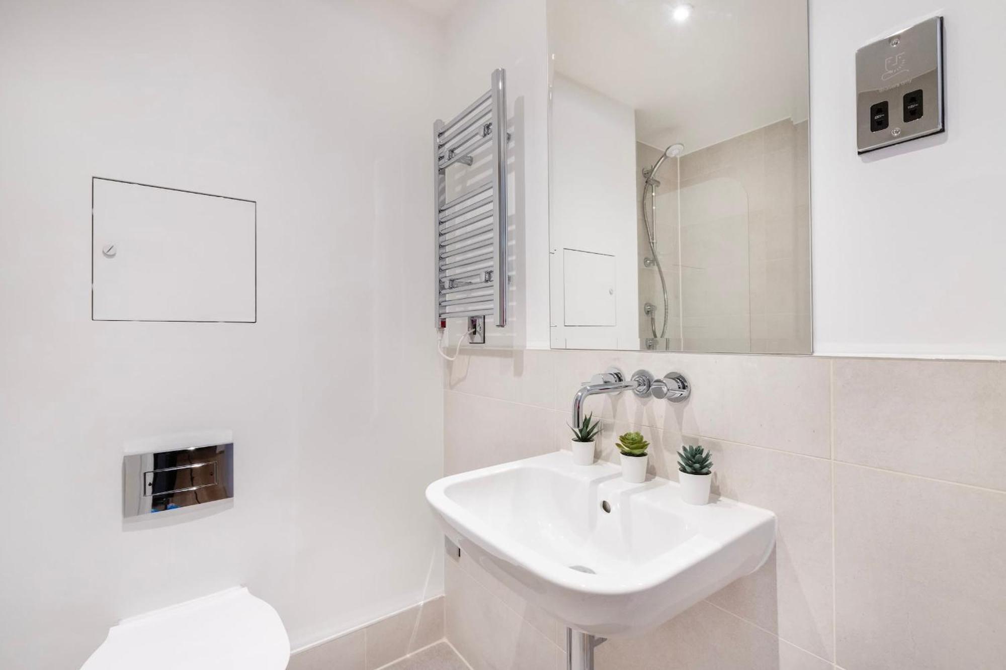 Appartamento Bnbnova - Fitzrovia & Soho - 2br With Balcony